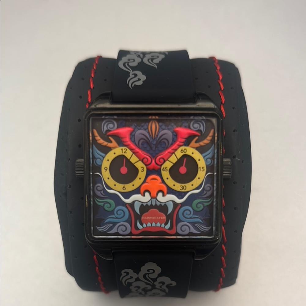 Black and Red Artistic Display Smartwatch